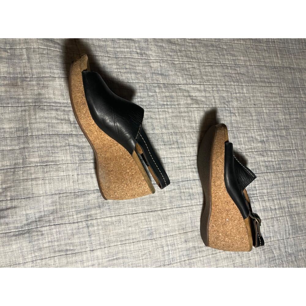 Clarks Elements Women's Leather Black Buckle Wedge Cork Heel Sandal Size 7M - Picture 8 of 13